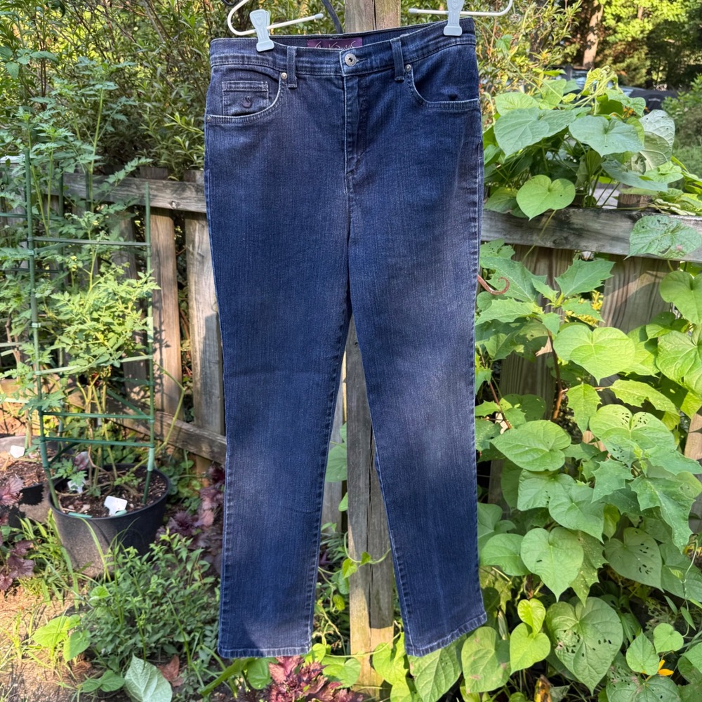 Gloria Vanderbilt Amanda Jeans Womens 6 Dark Wash Straight Leg High Rise D2269RA